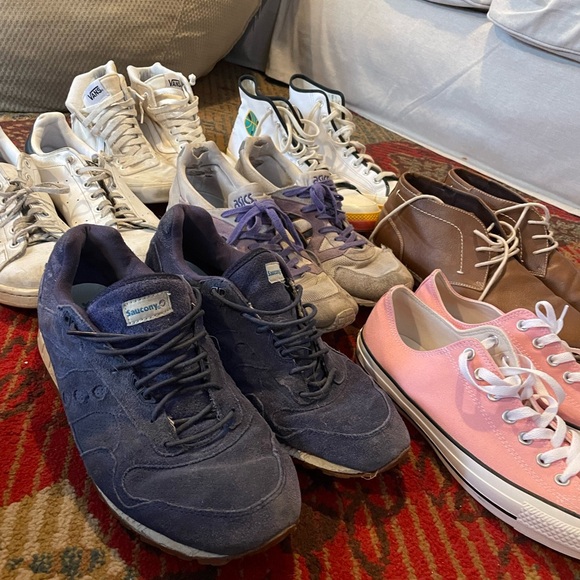 Assorted lot of mens casual sneakers, size 11-12 - Picture 4 of 5